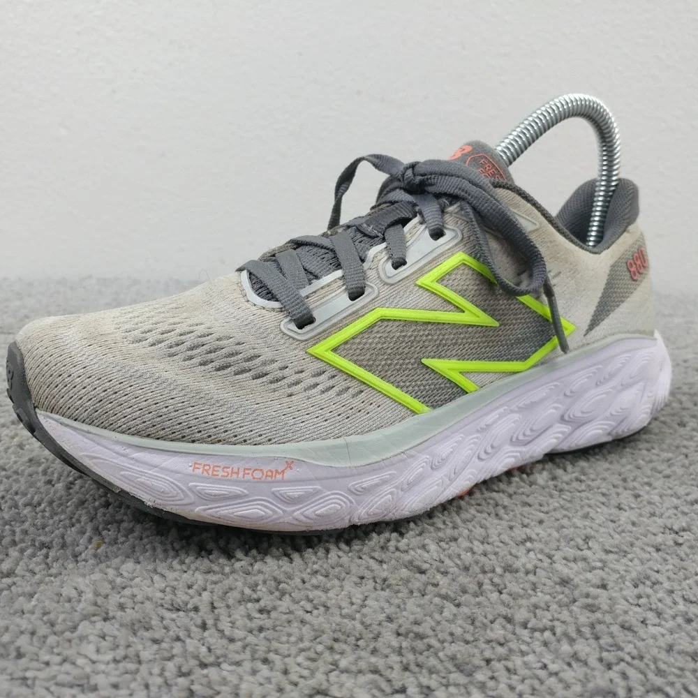 New Balance Fresh Foam 880 Womens Size 6.5 Running Shoes Gray W880F14